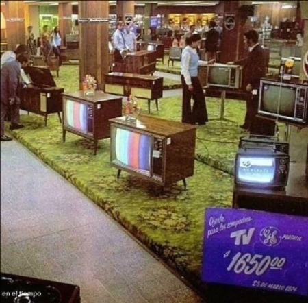 1970's Dream TV in COLOR