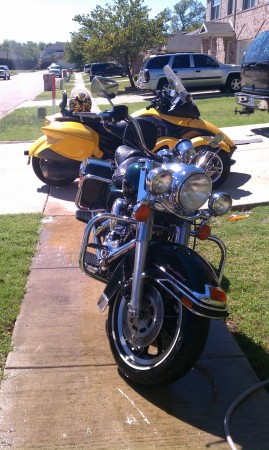 My Harley and my Spyder 