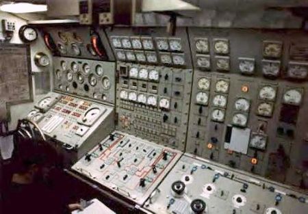 Submarine Nuclear Plant Control