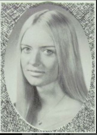 Suzanne Kemp's Classmates profile album