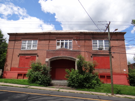 Front of St. ThomaFront os Aquinas High School