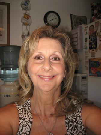 Debbie Hernandez's Classmates® Profile Photo