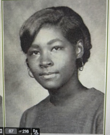 Melvina Davis' Classmates profile album