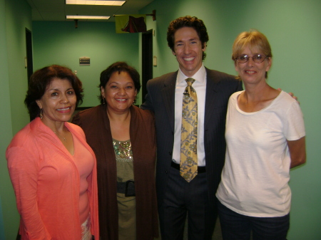 Joel Osteen and the 3 Rose's in Houston