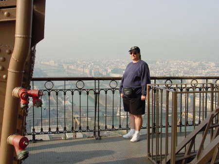 Julia on top of the Eiffel Tower