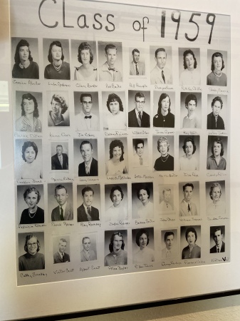 Sue Landess' Classmates profile album