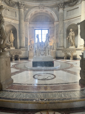 Musei Vaticani Sculptures