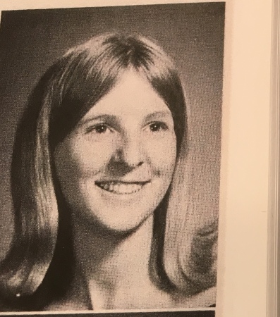 Ellen Becker(Mahoney)'s Classmates profile album