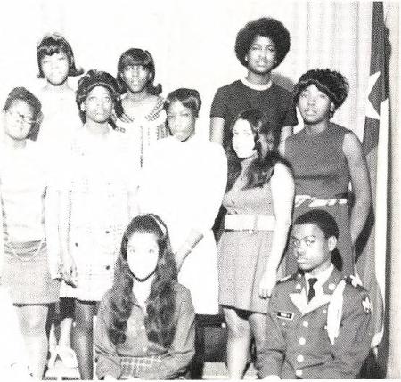 Linda Moten's Classmates profile album