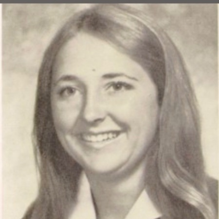 Pam Thompson Banks' Classmates profile album