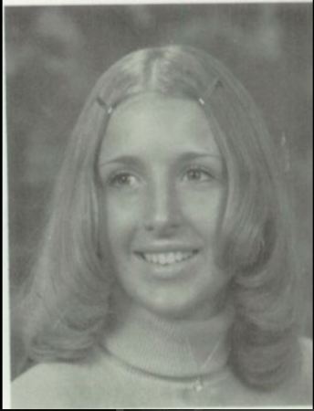 Debbie Norman-Fiamengo's Classmates profile album