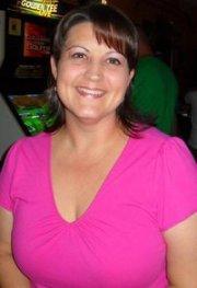 Lori Huggins's Classmates® Profile Photo