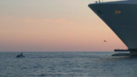 rich aiello pulling cruise ship off reef
