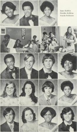 Carolyn McKnight's Classmates profile album