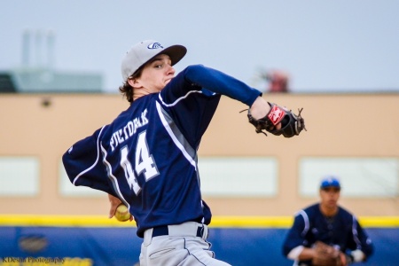 Dan pitching, Harper College