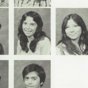 Jeanette Vargas' Classmates profile album