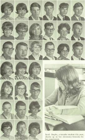 Frank Saxton's Classmates profile album