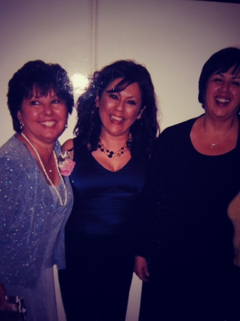 Wedding with girlfriends Linda & Dianna