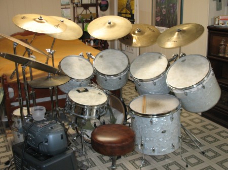 Still have the old Slingerlands!