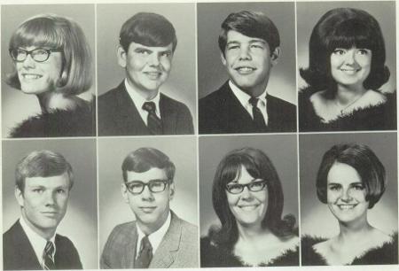 Sandra Wells' Classmates profile album
