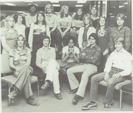 Diane Hawkins' Classmates profile album