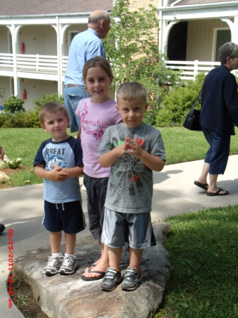 Grandkids at Pine Mountain State Park