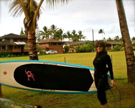 Linda/Devaki going out standup paddling