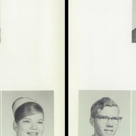 Linda Rogers' Classmates profile album