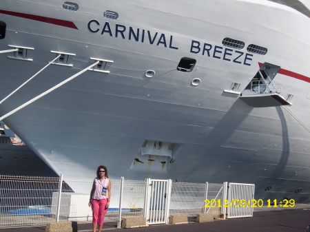 Carnival Breeze