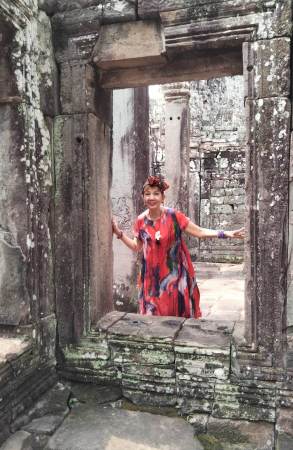 My wife Trang lost inside the Anghor Wat