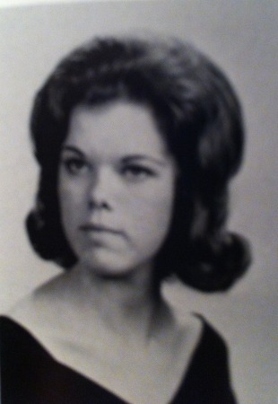 Linda Mills' Classmates profile album