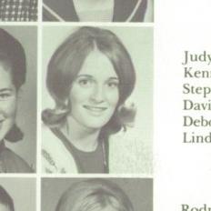 Linda Linda Thompson's Classmates profile album