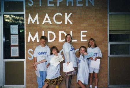 Stephen Mack Middle School Dare Graduates from Class of '98