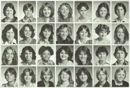 Suzanne Ward's Classmates profile album