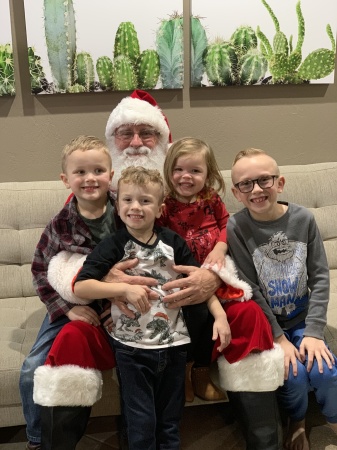 Santa Claus with grandkids