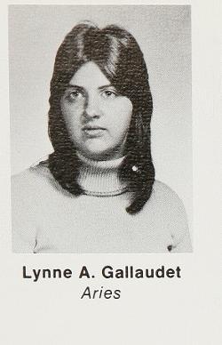 Lynne Dolan's Classmates profile album
