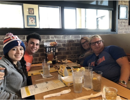 Watching football w/fam @Wild Wings 11/24/18