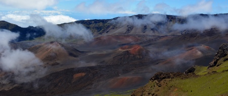 Haleakala, looking into the cauldron 