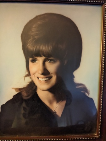 Bonnie Johnson Lueken's Classmates® Profile Photo