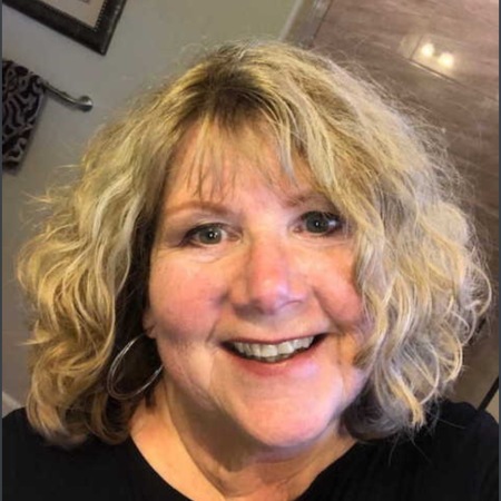 Lynne Hoppe's Classmates® Profile Photo