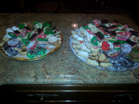 Christmas Cookies 120 dozen 17 types !