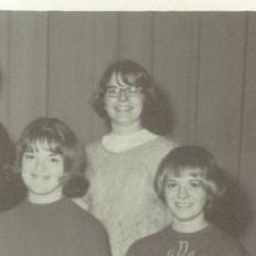 Edie Veenstra's Classmates profile album