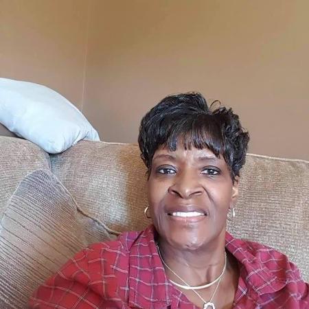 delores` thomas's Classmates® Profile Photo