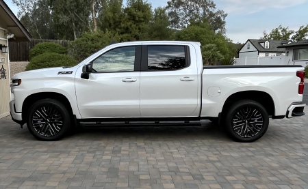 2022 Silverado Z71 4x4 6.2 with 22” wheels 