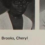 Linda Brooks' Classmates profile album