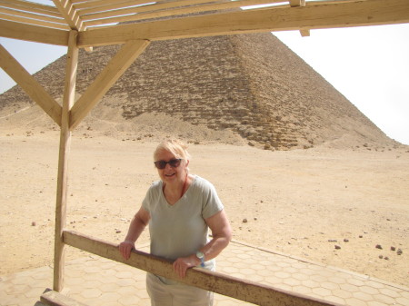 Pat in front of Red Pyramid Egypt 2021