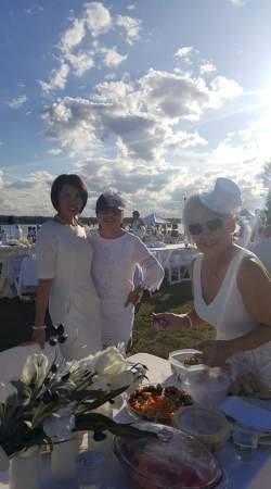 2018 Dinner in White on the Columbia 