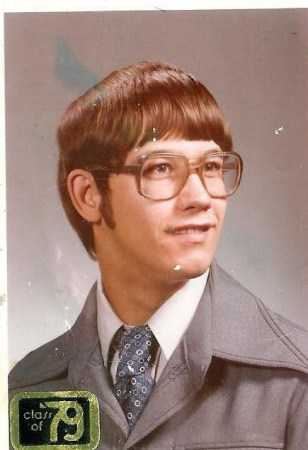 Lonnie Lowe's Classmates profile album