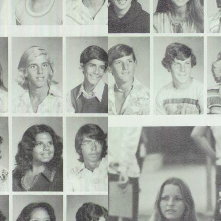 Lesa Davis' Classmates profile album