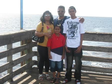 me mom dad and my brother